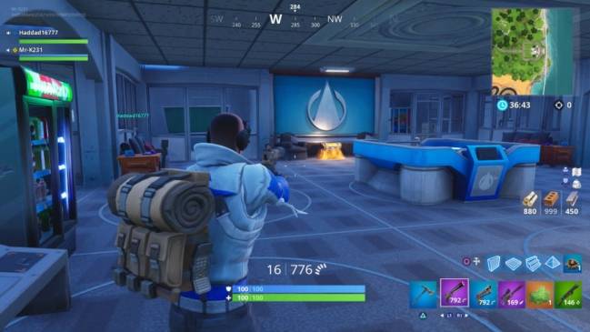 Dinh thự anh hùng trong Fortnite