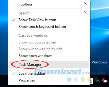 Nhấn vào Task Manager