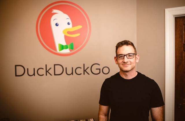 DuckDuckGo được ra mắt lần đầu tiên vào năm 2008 bởi người sáng lập kiêm CEO, Gabriel Weinberg