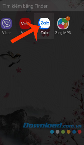 Nhấn vào biểu tượng Zalo trên điện thoại 