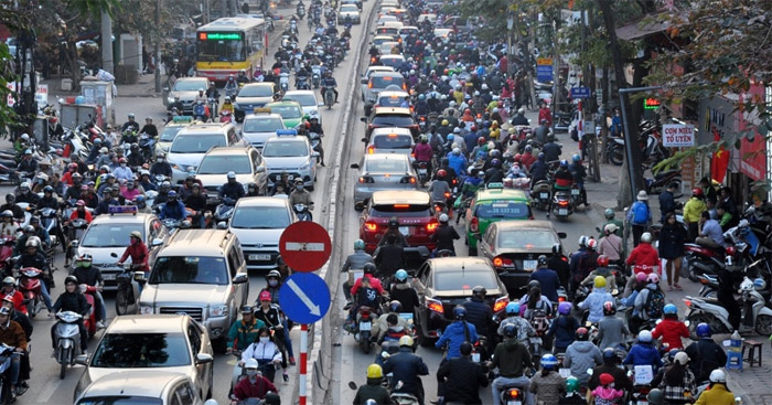 Photo of Viết đoạn văn tiếng Anh về vấn đề giao thông ở Việt Nam (Cách viết + 10 mẫu) Write a paragraph about the traffic problems in vietnam
