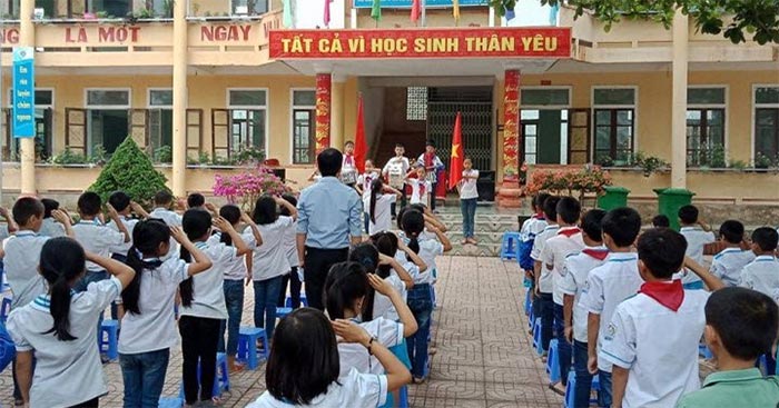 Hãy kể lại một buổi tổng kết em đã được tham gia ở trường (6 mẫu)