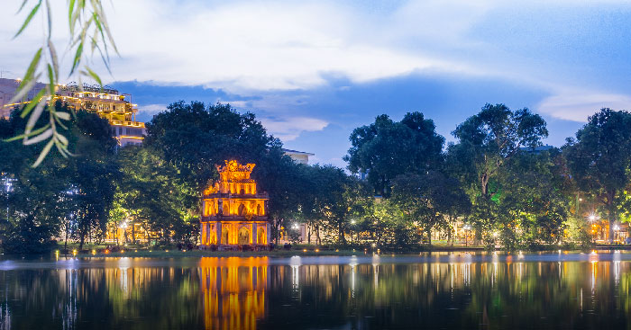 Viết đoạn văn về thủ đô Hà Nội 