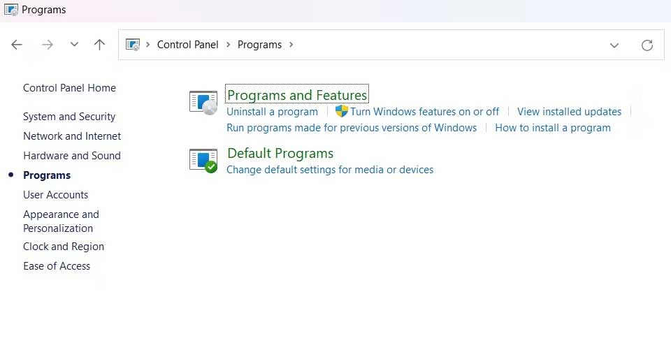 Phần chương trình và tính năng trên Windows 11