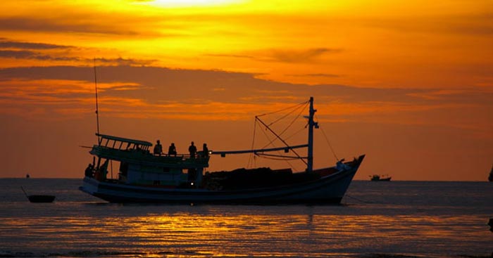 Dẫn chứng liên hệ Chiếc thuyền ngoài xa của Nguyễn Minh Châu Các vấn đề liên hệ mở rộng cho Chiếc thuyền ngoài xa