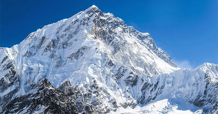 Đoạn văn Tiếng Anh về đỉnh Everest Write an article about Mount Everest